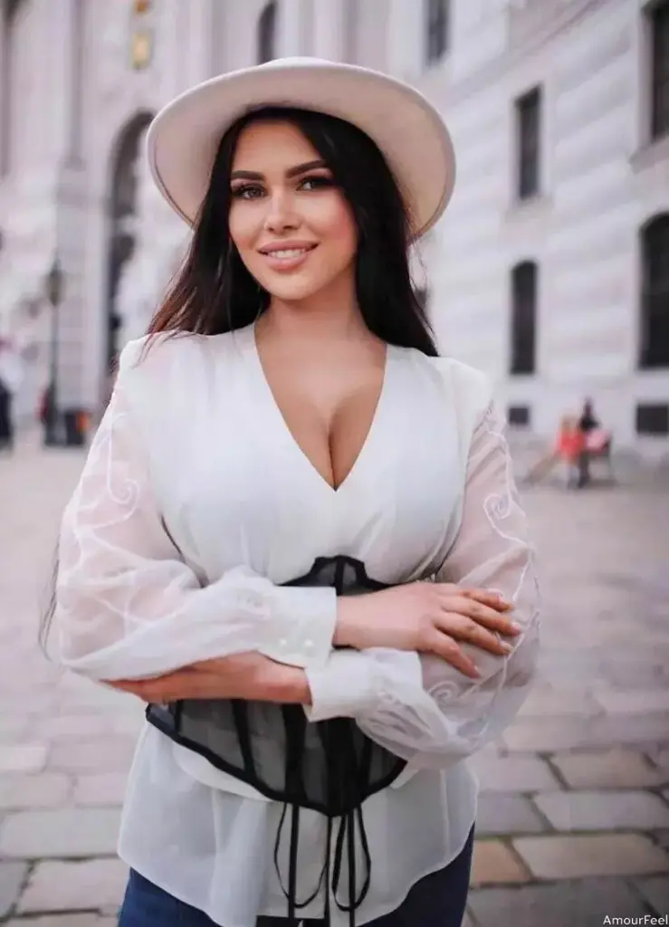 Anna Profile image 2